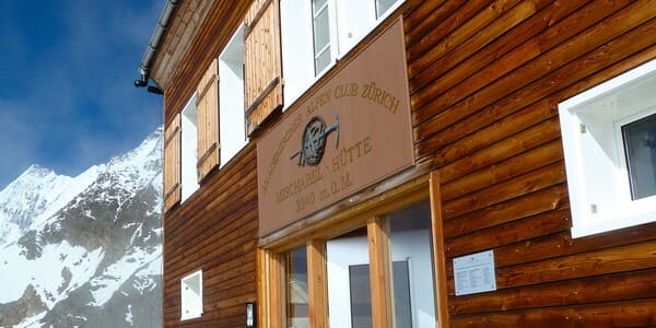 La cabane Mischabel | 3340m La cabane Mischabel | 3340m