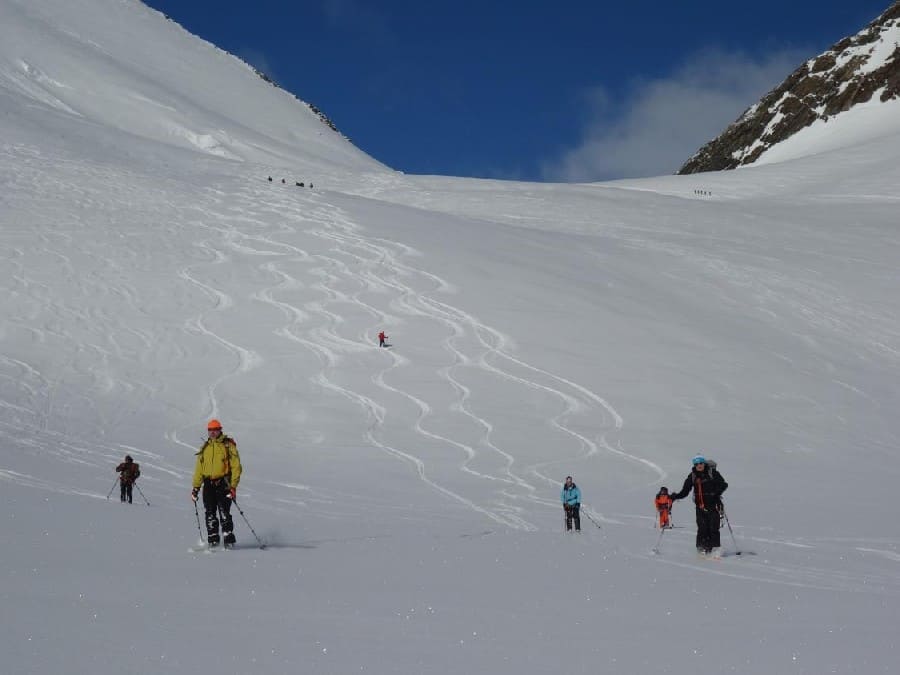 Guide raid ski Oberland