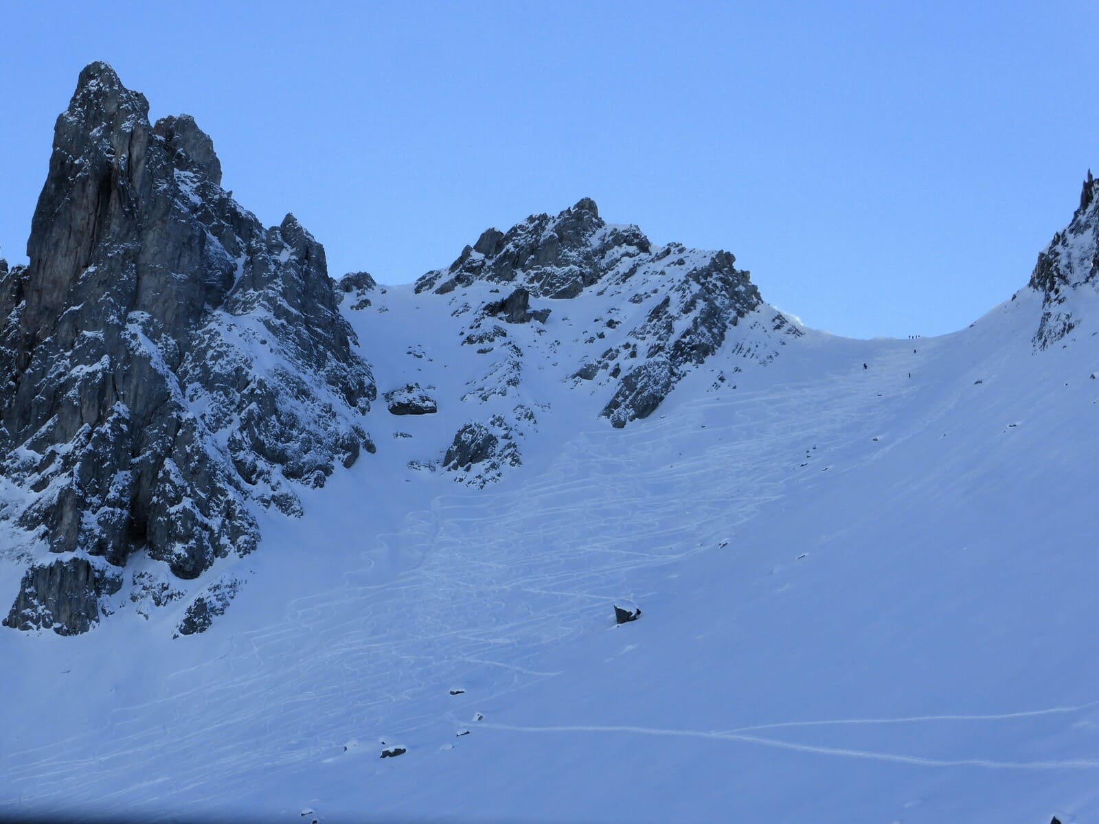 Guide raid ski domes miage contamines