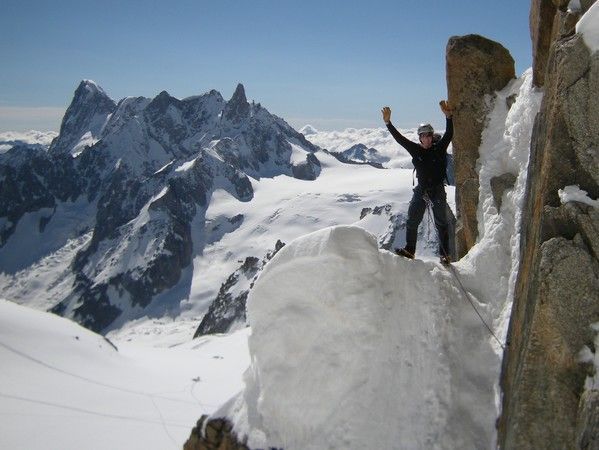 Arête des Cosmiques et Lachenal avec un guide