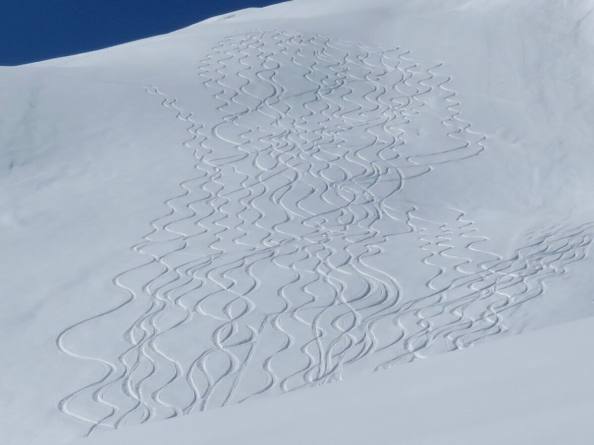 Ski hors-piste : formation découverte perfectionnement avec un guide