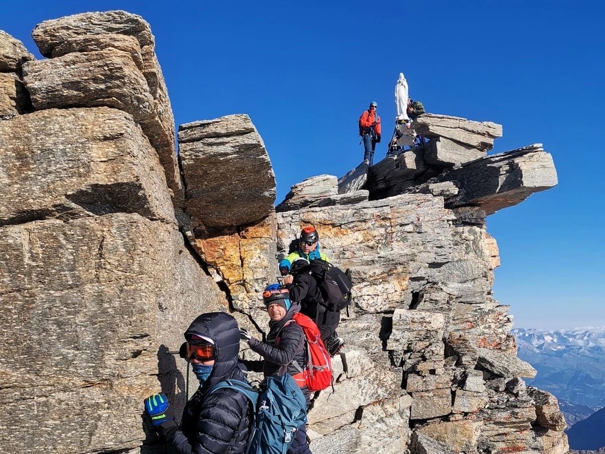 Gravir le sommet du Grand Paradis en 4 jours - 4061 m