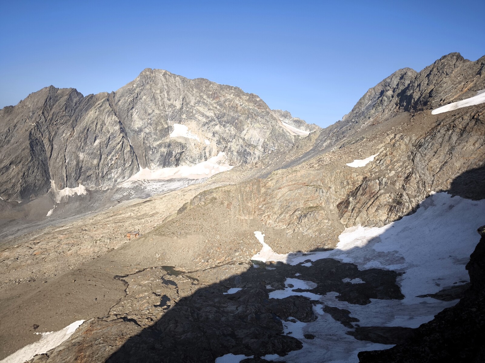 Pointe des Lanchettes depuis le refuge Robert blanc