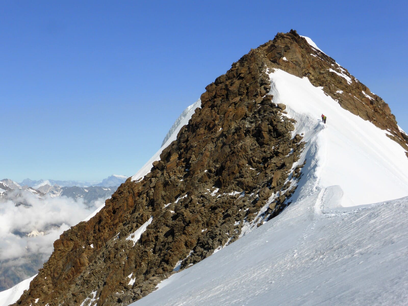 Deux 4000 à Saas-Fee : le Weissmies et le Lagginhorn