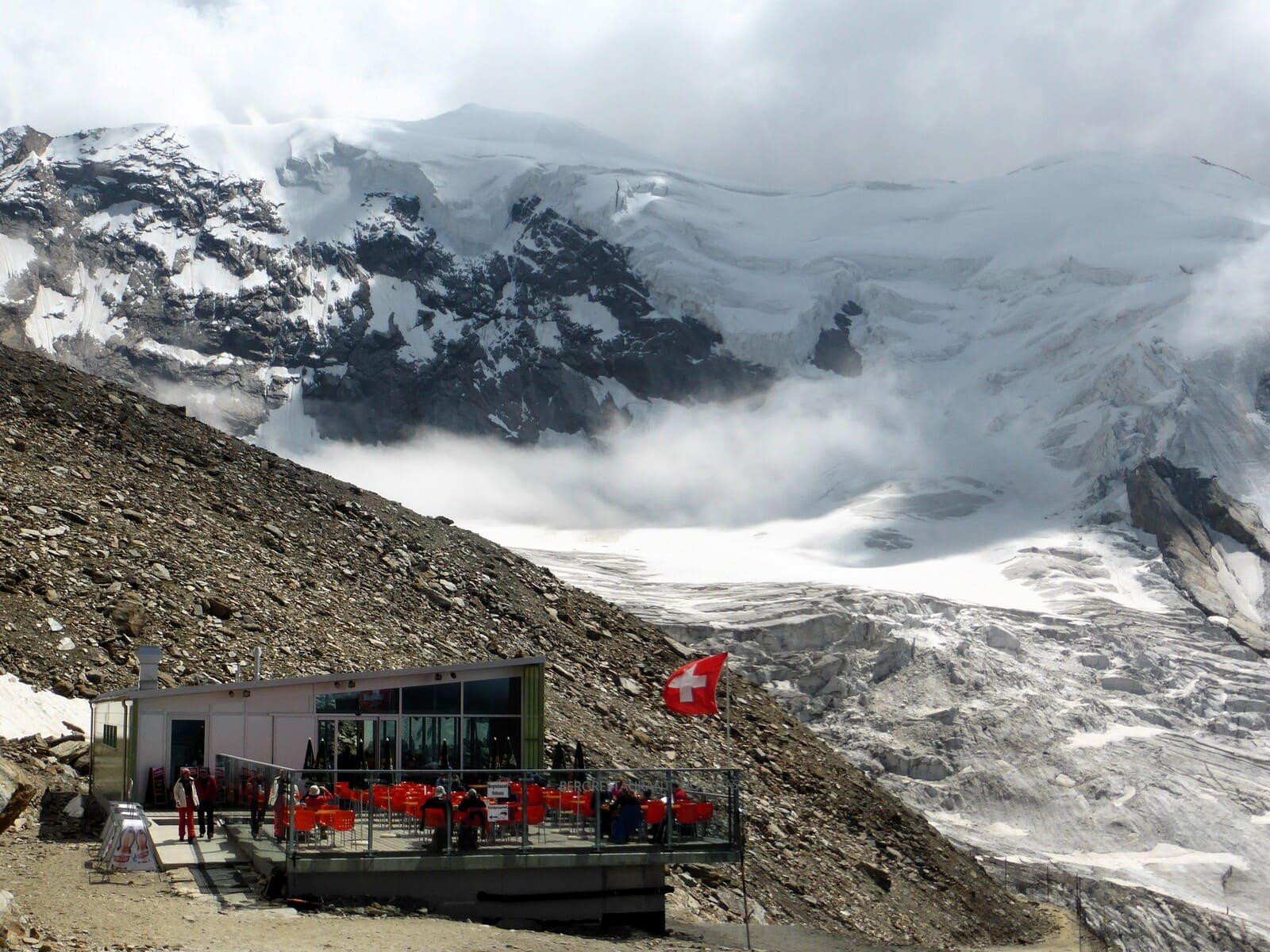 Deux 4000 à Saas-Fee : le Weissmies et le Lagginhorn