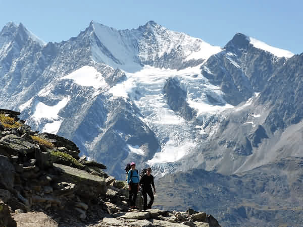 4000 De Saas Fee | Nadelhorn Alpinisme | niveau PD | 2 jours