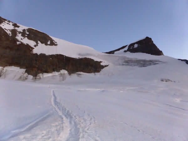 4000 De Saas Fee | Nadelhorn Alpinisme | niveau PD | 2 jours