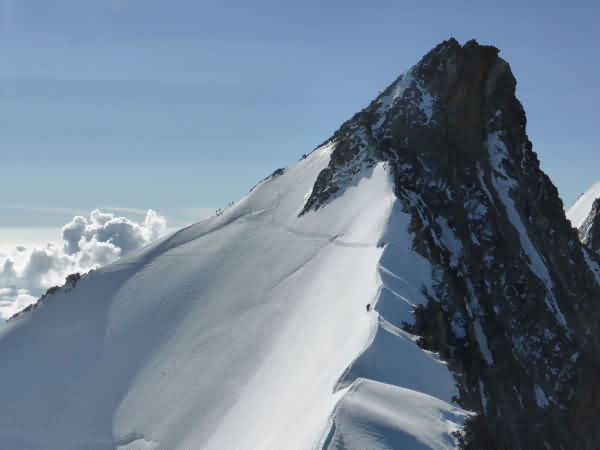 4000 De Saas Fee | Nadelhorn Alpinisme | niveau PD | 2 jours