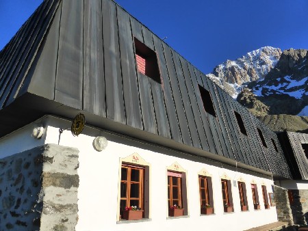 Refuge Monzino en 2 jours - Via Ferrata - Glacier