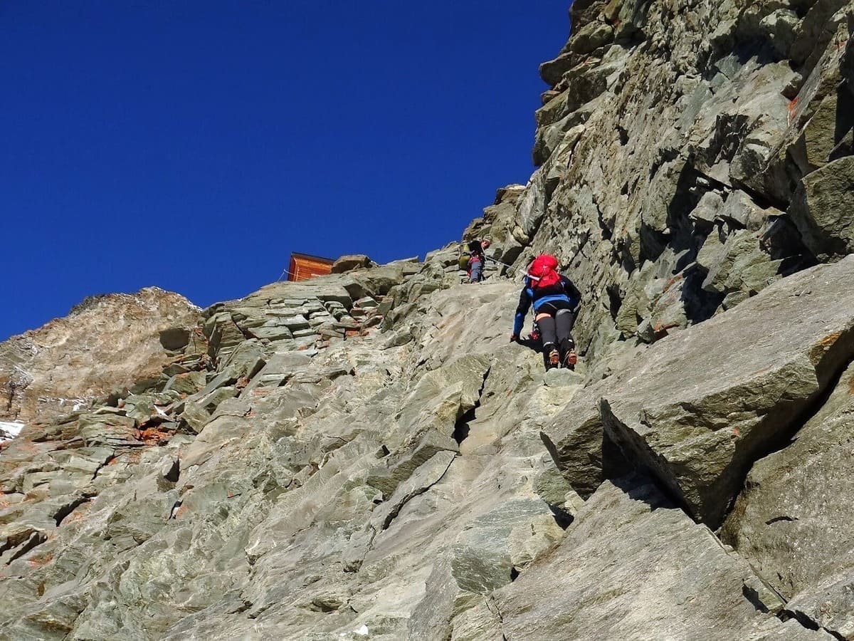 Gravir le Cervin avec un guide