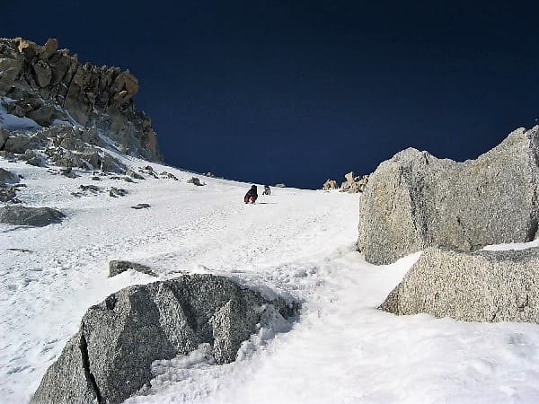 Face Nord de la Tour Ronde avec un guide