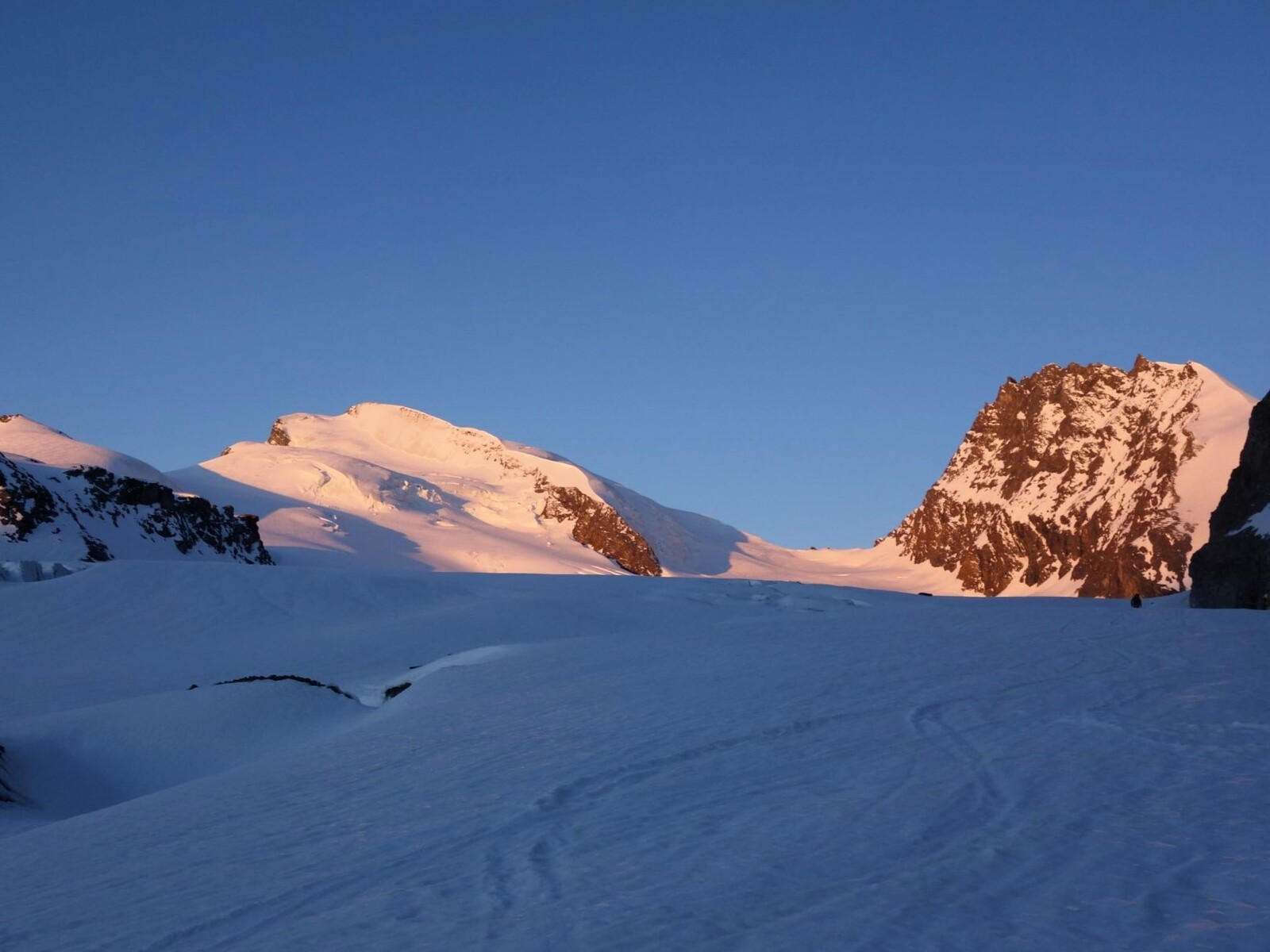 4000 à Saas-Fee : Allalinhorn et Strahlhorn