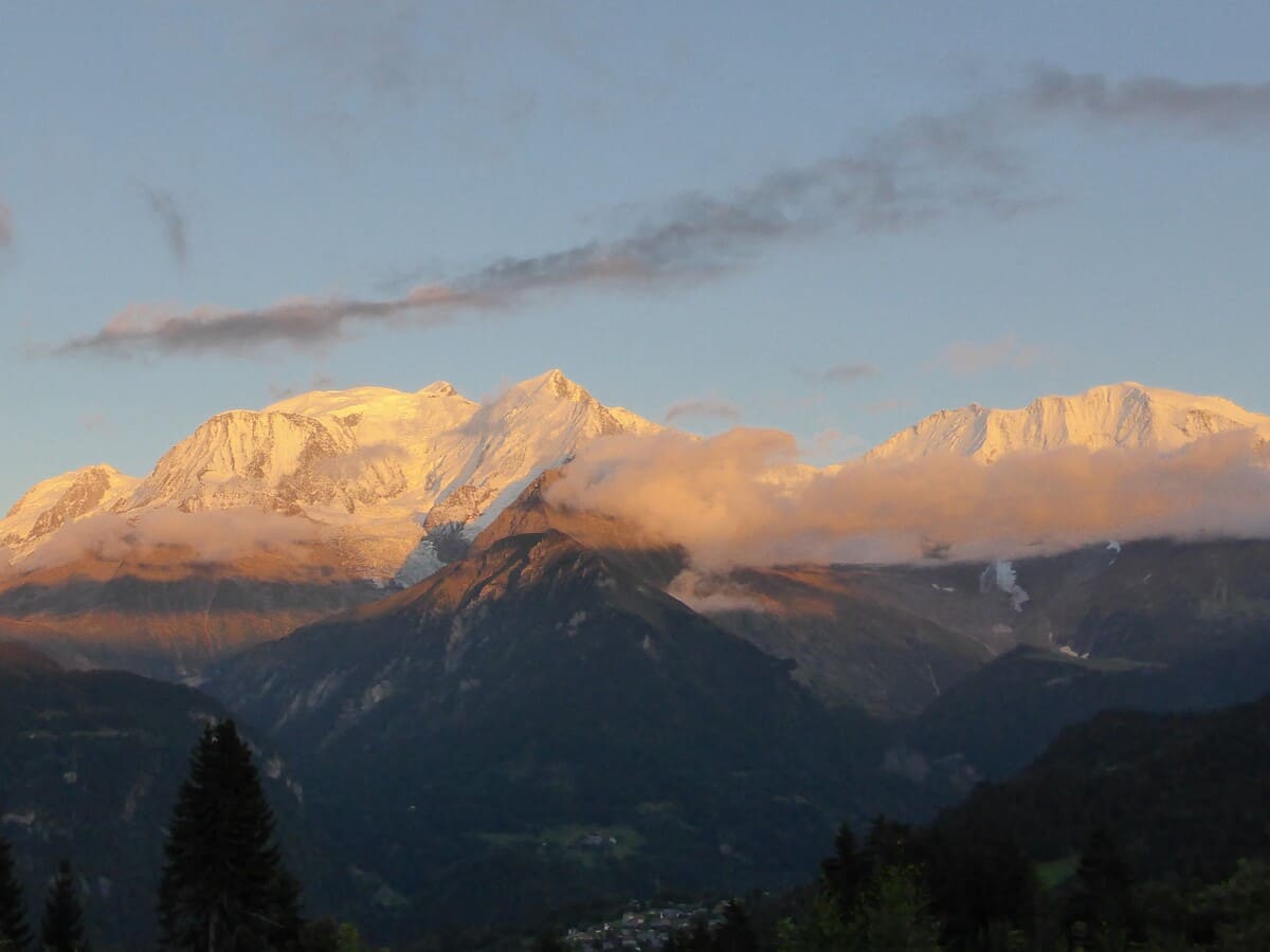 Tour du Val Montjoie
