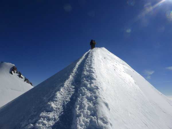 Alpinisme et raids glaciaires au Mont-Rose