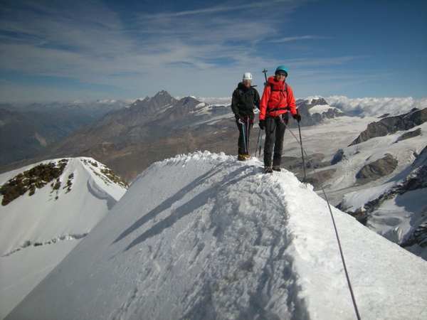 Alpinisme et raids glaciaires au Mont-Rose