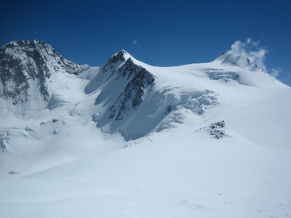 Alpinisme et raids glaciaires au Mont-Rose
