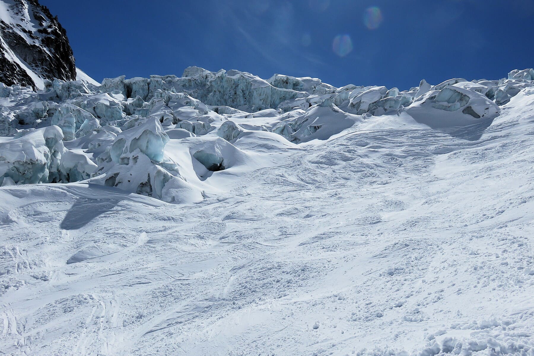 Descente Vallée Blanche à ski avec un guide